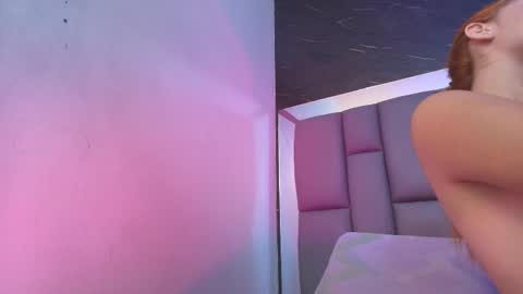 BELLA FLAME online show from 10/08/25, 07:44