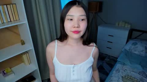 Snapshot of kissmechaos_ chatting on 10/09/25, 09:07 Yoko online show from 10/09/25, 09:07