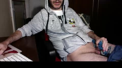 Snapshot of kissofbanned1983 chatting on 09/09/25, 08:25 kissofbanned1983 online show from 09/09/25, 08:25