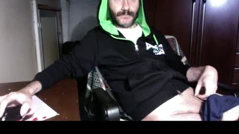 Snapshot of kissofbanned1983 chatting on 09/30/25, 07:46 kissofbanned1983 online show from 09/30/25, 07:46