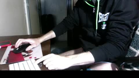 Snapshot of kissofbanned1983 chatting on 11/07/25, 02:28 kissofbanned1983 online show from 11/07/25, 02:28