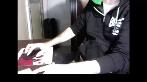 Snapshot of kissofbanned1983 chatting on 11/14/25, 05:11 kissofbanned1983 online show from 11/14/25, 05:11