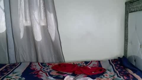 kisssmiles online show from 10/21/25, 08:26