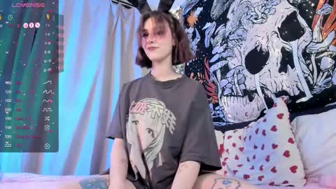 Snapshot of kissthasky chatting on 02/24/25, 05:42 Kissthasky online show from 02/24/25, 05:42