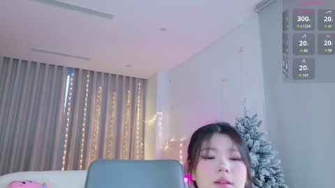 Snapshot of kitayamachu chatting on 12/19/24, 11:03 Aya online show from 12/19/24, 11:03