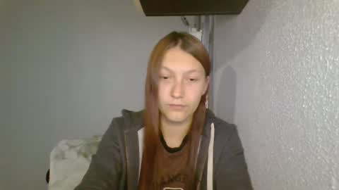 Snapshot of kiti_kitiss chatting on 10/12/25, 01:54 kiti_kitiss online show from 10/12/25, 01:54
