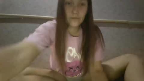 Snapshot of kiti_kitiss chatting on 10/21/25, 02:40 kiti_kitiss online show from 10/21/25, 02:40