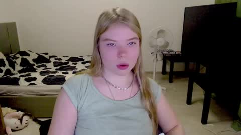 Jennyblonde and Emmabrunette online show from 12/04/24, 02:59