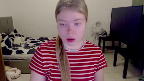 Jennyblonde and Emmabrunette online show from 01/11/25, 03:09