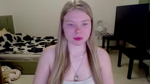 Jennyblonde and Emmabrunette online show from 02/18/25, 09:42