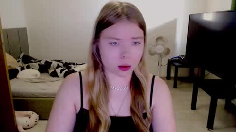 Jennyblonde and Emmabrunette online show from 11/04/25, 12:48