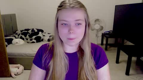 Jennyblonde and Emmabrunette online show from 11/09/25, 02:37