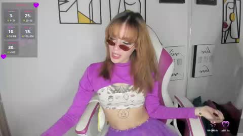 Snapshot of kitty__black__ chatting on 02/20/25, 10:04 KITTY online show from 02/20/25, 10:04