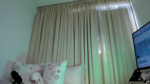 sophie online show from 10/23/25, 02:38