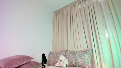 sophie online show from 11/04/25, 04:06