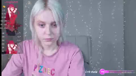 Snapshot of kitty_dora chatting on 10/01/25, 09:04 Evelyn online show from 10/01/25, 09:04