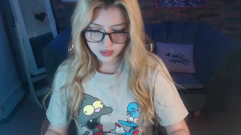 kitty_fox_b online show from 01/09/25, 06:57