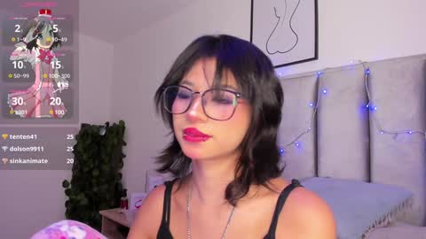 Snapshot of kitty_gang chatting on 01/07/25, 05:33 Camila online show from 01/07/25, 05:33