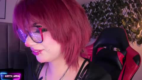 Snapshot of kitty_gang chatting on 09/20/25, 02:45 Camila online show from 09/20/25, 02:45