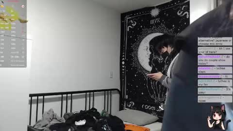 Snapshot of kitty_krush chatting on 11/25/25, 11:16 Kitty online show from 11/25/25, 11:16