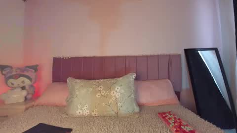 kitty_kryss online show from 10/23/25, 02:16