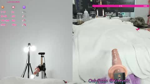 Kitty Nikita online show from 01/09/25, 10:52