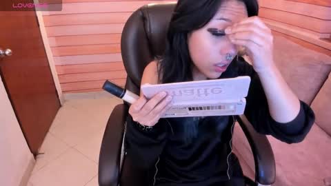 Kitty online show from 10/12/25, 10:25