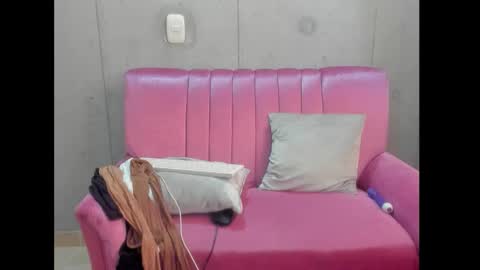 Snapshot of kitty_rose6147 chatting on 11/01/25, 06:21 kitty rose online show from 11/01/25, 06:21