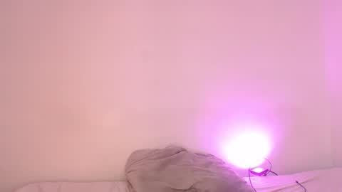 nina martinez online show from 11/03/25, 11:04