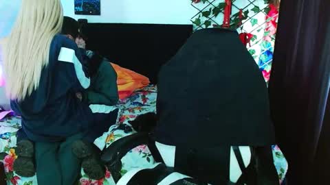 kitty_vaal online show from 10/09/25, 04:16