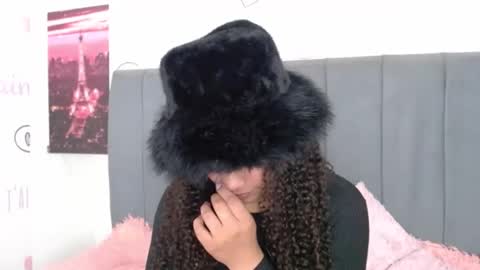 Snapshot of kittybrookex chatting on 03/02/25, 04:42 Valery online show from 03/02/25, 04:42