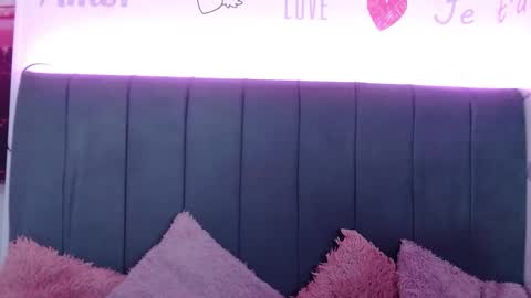 Snapshot of kittybrookex chatting on 09/08/25, 05:23 Valery online show from 09/08/25, 05:23