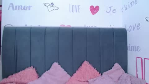 Snapshot of kittybrookex chatting on 11/17/25, 01:39 Valery online show from 11/17/25, 01:39