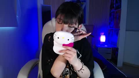 Snapshot of kittyhouse_hs chatting on 09/18/25, 09:39 kittyhouse_hs online show from 09/18/25, 09:39