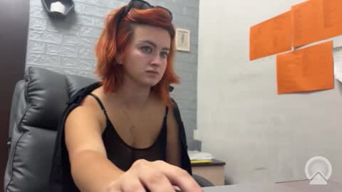 Snapshot of kittymeou chatting on 09/30/25, 03:17 kittymeou online show from 09/30/25, 03:17