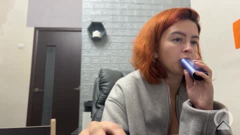 Snapshot of kittymeou chatting on 10/05/25, 10:29 kittymeou online show from 10/05/25, 10:29