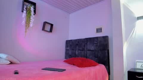 kitty  online show from 09/13/25, 01:11