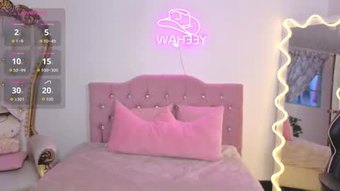 Kitty  online show from 10/15/25, 11:43