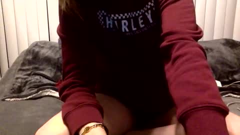 Kitty Sub online show from 11/18/25, 03:23