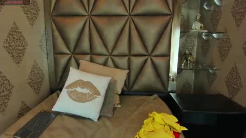 Snapshot of kittyvelvet_ chatting on 03/07/25, 12:34 kittyvelvet_ online show from 03/07/25, 12:34