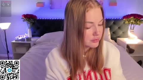 Snapshot of kittyy_cuttie chatting on 09/13/25, 07:52 kittyy online show from 09/13/25, 07:52