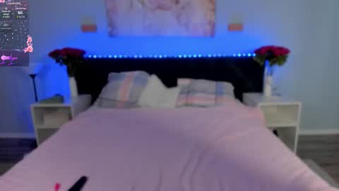 Snapshot of kittyy_cuttie chatting on 10/14/25, 08:26 kittyy online show from 10/14/25, 08:26