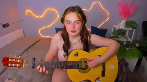 Snapshot of kittyy_rinna chatting on 10/18/25, 01:30 Rina online show from 10/18/25, 01:30