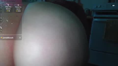 Snapshot of kittyymaze chatting on 01/14/25, 01:28 Kittyymaze online show from 01/14/25, 01:28