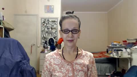 Snapshot of kiuminberry chatting on 01/11/25, 11:34 KiuminBerry online show from 01/11/25, 11:34