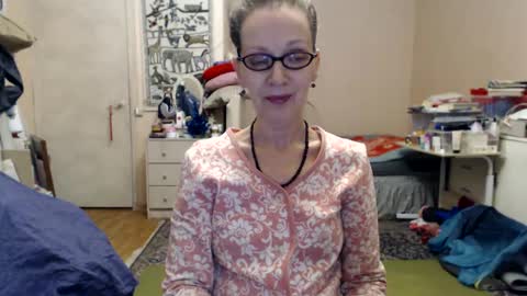 Snapshot of kiuminberry chatting on 01/22/25, 06:31 KiuminBerry online show from 01/22/25, 06:31