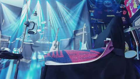 kiveuxmakeu online show from 10/28/25, 06:10