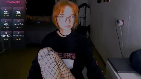 Snapshot of klares_wasser chatting on 02/25/25, 06:42 Klares online show from 02/25/25, 06:42
