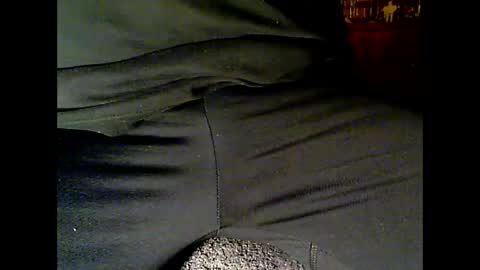 Snapshot of kledenn chatting on 02/21/25, 05:42 kledenn online show from 02/21/25, 05:42