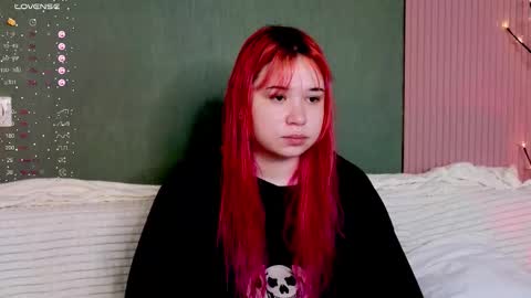 Klee online show from 11/19/25, 04:34